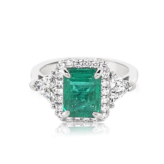 14K White Gold Emerald and Diamond Ring (4.05ctw)