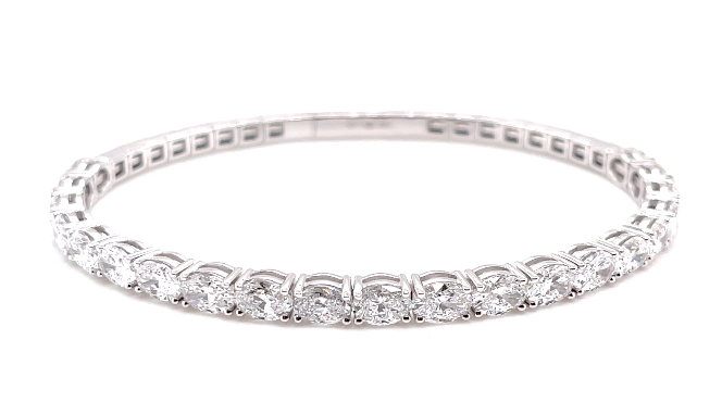 14K White Gold Flexible Oval Diamond Bangle (6.33ctw)